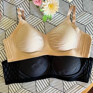 Honeylove Silhouette bras - Sand and Black